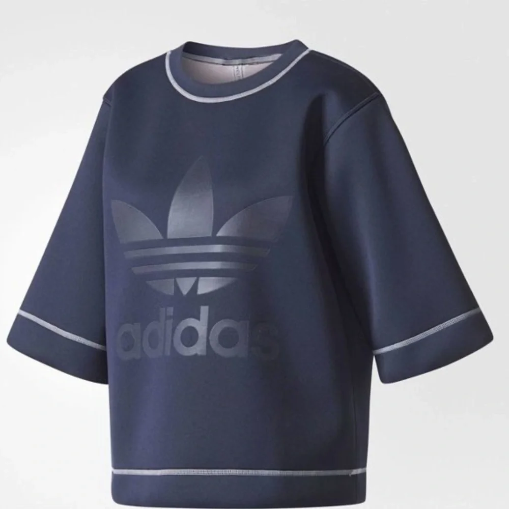 ADIDAS – BR9366 WOMENS REVERSIBLE SWEATSHIRT - Picture 2 of 6